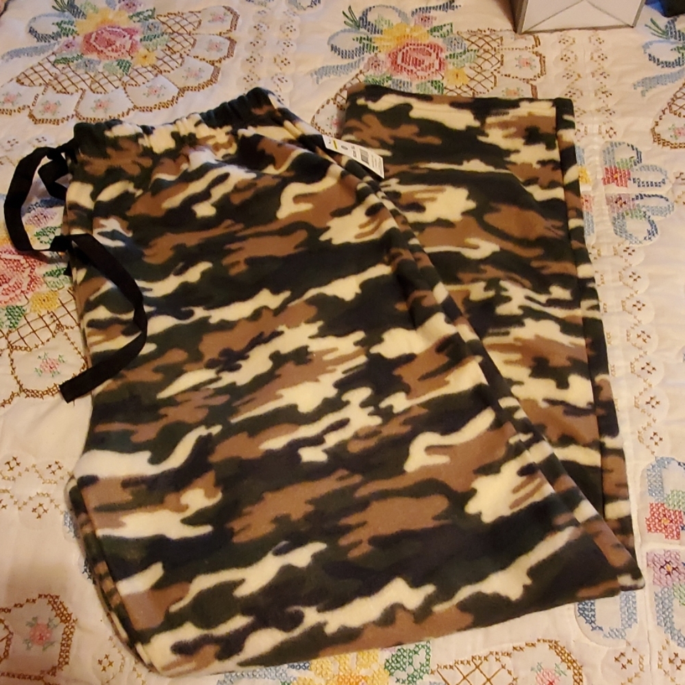NWT- Ipen Trails Mens Fleece Lounge Pants